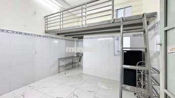 DUPLEX RỘNG RÃI, PHÒNG LÁT GẠCH SẠCH SẼ TIỆN QUA CÁC QUẬN TRUNG TÂM