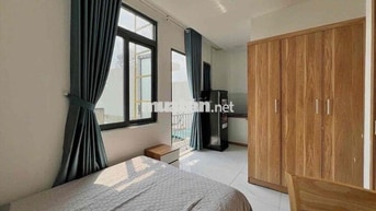 TRỐNG SẴN STUDIO FULL NỘI THẤT CÓ BANCOL - THANG MÁY - GẦN ĐH VĂN HIÊN