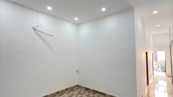 BÁN C.CƯ GIÁ RẺ LẦU 2 LƯU XUÂN TÍN, P.10, Q.5, 1.69 TỶ.
