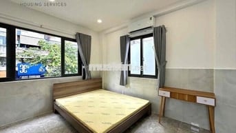 CHDV Ngay vòng xoay Lý Thái Tổ_Thang máy_Cửa sổ lớn_Full NT_Đón nắng