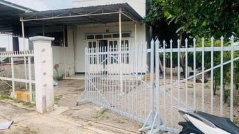 Nhà cấp 4 có vườn ở gần chợ chiều Tân Phú Trung 198,6m2 SHR giá 1 tỉ