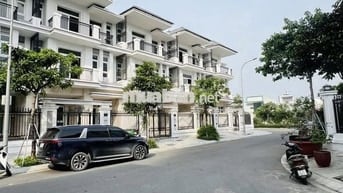 CHO THUÊ BIỆT THƯ CAO CẤP QUẬN 7, 4PN 5WC NTCB 45 TRIỆU / THÁNG
