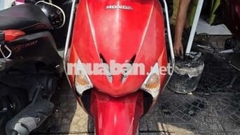 Honda Lead Đỏ cốp rộng