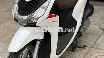 Honda Vision Trắng biển tp chính chủ