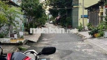 NHÀ NGUYÊN CĂN HẺM XE HƠI NGUYỄN VĂN KHỐI 1/ - 2 PN SẴN MÁY LẠNH
