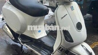 Piaggio Vespa 2010 Trắng