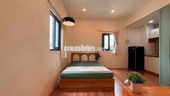 Chính Chủ Cho Thuê Căn Hộ Cửa Sổ Trời Lớn ... Đón Nắng Gió Tự Nhiên