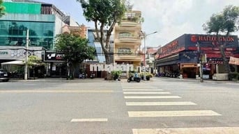 Nhà 6x20 2 lầu mặt tiền đường 65 Tân Quy Đông