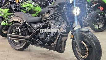 Honda Rebel 500 10.000 km màu Đen