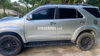 Toyota Fortuner 2016 Bạc 7 chỗ Diesel