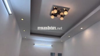 Chính chủ cho thuê nhà riêng 2 tầng sạch sẽ thoáng mát.