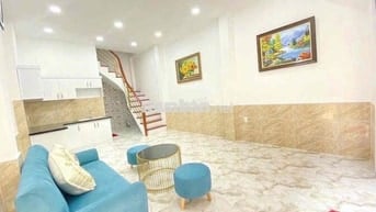 Nhà hẻm mới đẹp. Hẻm Lâm Văn Bền - Quận 7 cũ