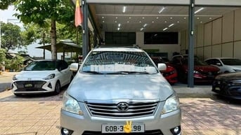 Toyota Innova E 2014 Số sàn Bạc 57.000 km