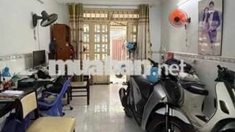 Nhà 3 Phòng Ngủ - Ngang Đến 4M - Xe Hơi Đỗ Cửa Nhìn Giá Là Biết Rẻ