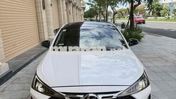 Hyundai Elantra 2020 Trắng Tự động