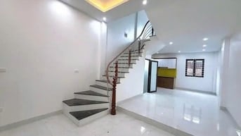 NHÀ MỚI, ĐƠN LẬP, GẦN PHỐ, 40M2, GIÁ NHỈNH 4 TỶ