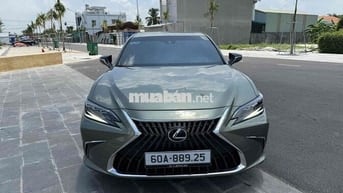Lexus ES 250 2023 Xám 25.000 km