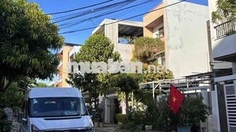 cho thuê 3tầng 3pn Lê Cao Lãng full NT
