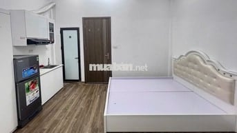 Cho thuê căn hộ dịch vụ có sẵn nội thất tại ngõ 562 đường Láng