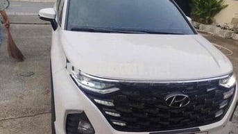 Hyundai Custin  2024 Trắng Số tự động 7 chỗ