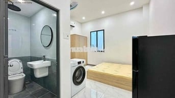 STUDIO CỬA SỔ TRỜI FULL NT-MÁY GIẶT RIÊNG NGAY CV LÀNG HOA_QUANG TRUNG