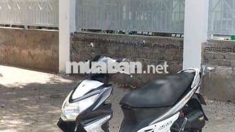 Suzuki Hayate Đen trắng