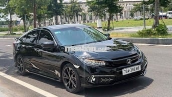Honda Civic RS 2021 Đen 70000 km