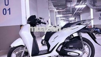 Chính chủ Honda SH 160i 2024 Trắng Panda 13k km