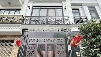 Bán nhà MT đường, 4x15m, 2 lầu, sân thượng, SHR, giá 6,2 tỷ. QBình Tân