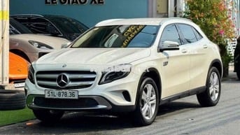 Mercedes-Benz GLA200 2016 Trắng Tự động 7 cấp
