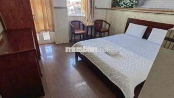 CHO THUÊ KHÁCH SẠN - 6 LẦU- 24 PHÒNG- MẶT TIỀN LŨY BÁN BÍCH- 92TR