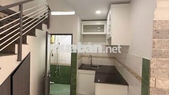 Cho Thuê nhà Phường Tân Sơn Nhì 5 x 6 M Đúc 2,5 Lầu : 2 PN , 2 Wc 