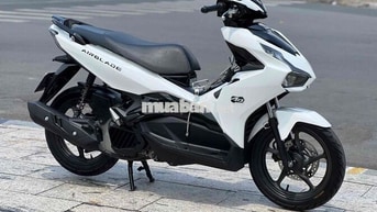Honda AirBlade 125 2022 Trắng Đen