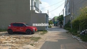 83M2 ĐẤT THỔ CƯ XDTD - GIÁ 1TY450 -HẺM XE HƠI TỚI ĐẤT -ẤP 2 LONG HẬU
