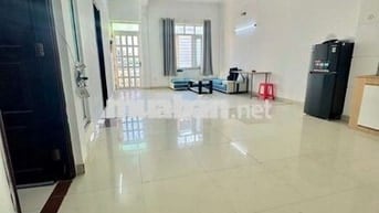 Căn hộ 2pn2wc bạn côngrộng gần 100m² full nội thất thang máy gần UTH
