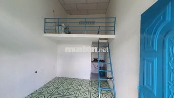 Cho thuê phòng trọ mặt Đường CMT8