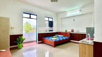 SAU LƯNG TRƯỜNG TIỂU HỌC NGUYỄN TRUNG NGẠN - SẴN NỘI THẤT CƠ BẢN