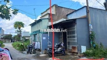 Nhà nguyên căn 2,8 triệu gần chợ Vĩnh Lộc A