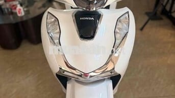 Honda SH Trắng