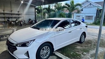 Gia đình bán xe chính chủ elantra 2020