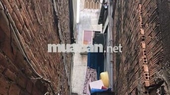nhà nguyên căn nhỏ trong hẻm rẻ