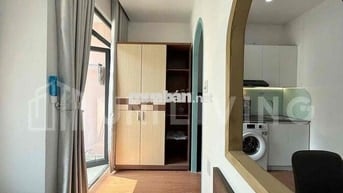1 phòng ngủ tách bếp, ban công ngay ngã tư hàng xanh