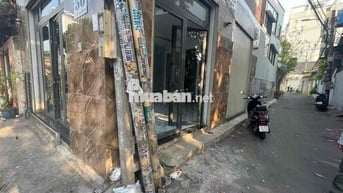 Mặt bằng kinh doanh mặt tiền ngã 4 hẻm lớn có phòng ở lại