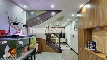 Nhà đẹp phố Xuân Diệu 45m², full đồ, lô góc, oto, chỉ 12tr/tháng