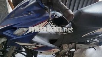 Suzuki Axelo Xanh trắng