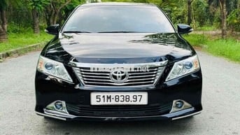 Toyota Camry 2.5G 2014 12 vạn Đen