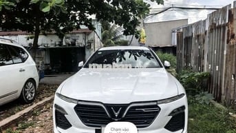 VinFast Lux A2.0 Base 2021 Trắng 61151 km