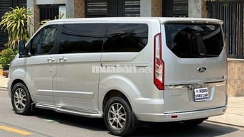 Ford Tourneo Titanium 2019 LƯỚT 29.000km, vay 75%