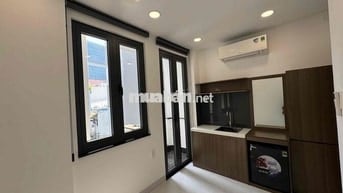 khai trương căn hộ mới ban công đầy đủ nội thất ban công Q3 gần PN, Q1
