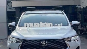 Toyota Innova Cross Hybrid